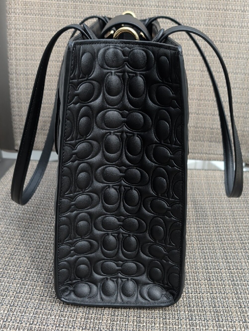 Coach Maggie (Large) Quilted Signature Tote (CY672) EUC - Picture 5 of 13